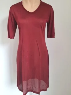 100% Bio-Seide KURZARM NACHTHEMD uni von Alkena