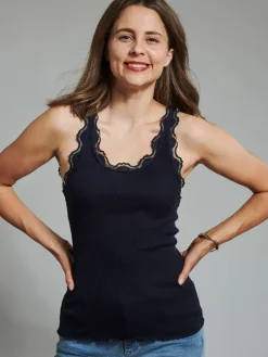 70% Seide 30% Bio-Baumwolle kbA TRÄGERTOP RIPP Kokon Zwo