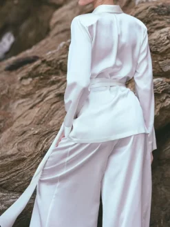 100% Seide Hausanzug ARTEMIS in naturweiss von Marjolaine