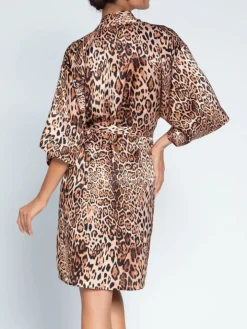 100% Seide Kimono FAUVE AMOUR mit Panther-Print von Lise Charmel