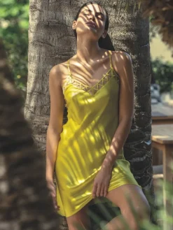 100% Seide Nachthemd MODERN PIPING gelb-grün von Luna di Seta