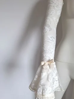 Armstulpen aus Spitze ISABELLA von Sally Jones