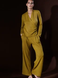 Feinstrick Hausanzug LOUNGE No. 4 senfgelb Viscosemix von Verdiani