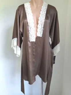 LAST PIECE Seide Kimono CHARLOTTE mokka-elfenbein Größe L / 42 von Sally Jones