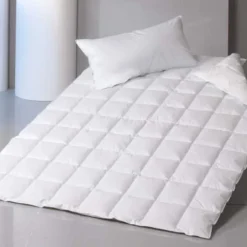 Leichte Sommer Daunendecke COMFORT von Häussling