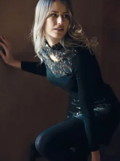 Merinowolle Seide STEHKRAGEN SHIRT Calais Spitze von Artimaglia