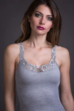 Merinowolle-Seide TRÄGER-TOP mit Spitze von Artimaglia