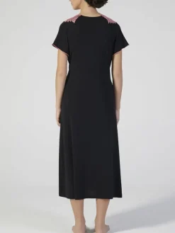 Modal Nachtkleid mit Spitze wadenlang schwarz-rosa von Verdiani