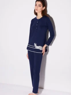 Modal Pyjama mit Knopfleiste von Chiara Fiorini