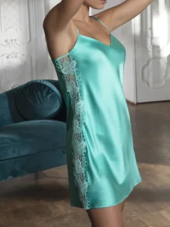 Negligé PRINCESSE IRIS AQUA mit Seide von Lise Charmel