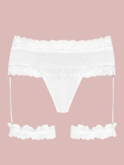 Satin String GEISHA PJ mit Strapsen von Cadolle