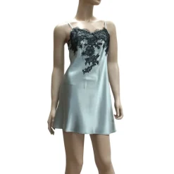 Seide Nachthemd BACCARAT mit französischer Spitze von Marjolaine