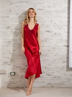 Seide Nachthemd PIA rot mit Spitze von Vivis