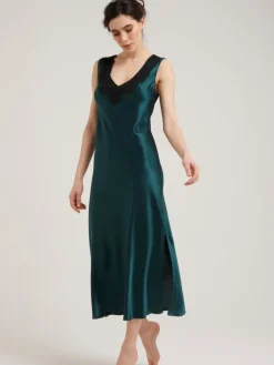 Seide Nachtkleid LEONA mit Spitze von Vivis
