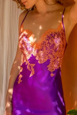 Seide Nachtkleid NYMPHE No. 5 von Marjolaine