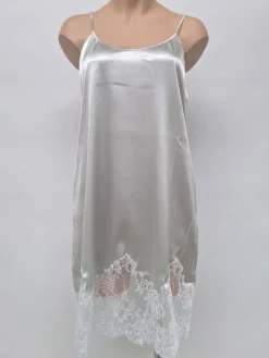 Seide Neglige SETA No. 3 von Chiara Fiorini