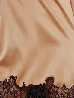 Seide Neglige SETA No.2 von Chiara Fiorini