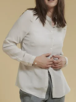 Seidenbluse Crepe seidenmatt mit Stehkragen von Kokon Zwo