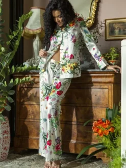 Seidenpyjama OMERINE Blumenmuster von Marjolaine