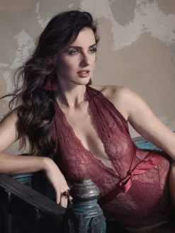 Spitze Body ROSALIE weinrot von Escora