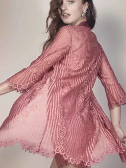 Spitze Morgenmantel JOSEPHINE von Escora