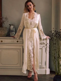 Stretchseide Morgenmantel RUBY von Marjolaine