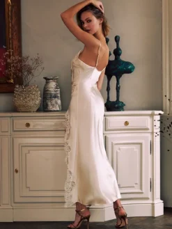 Stretchseide Nachtkleid RUBY No. 4 von Marjolaine