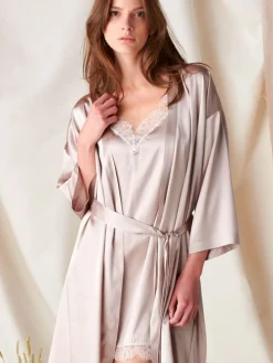 Stretchseide SEIDENNEGLIGE mit Spitze von Oscalito