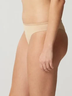 String Tanga NUAGE PUR extra flach von Maisonlejaby