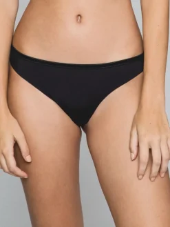 String Tanga NUAGE PUR extra flach uni von Maisonlejaby