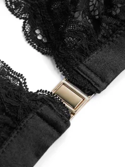 Tüll Triangel BH BLACK WIDOW schwarz von Cadolle