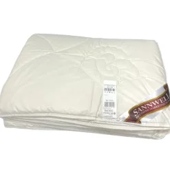 Vierjahreszeiten-Bettdecke mit Schafwolle von Sannwell