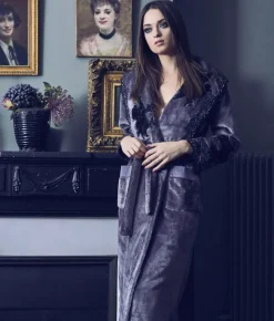 Warmer Hausmantel FREDA lang von Marjolaine